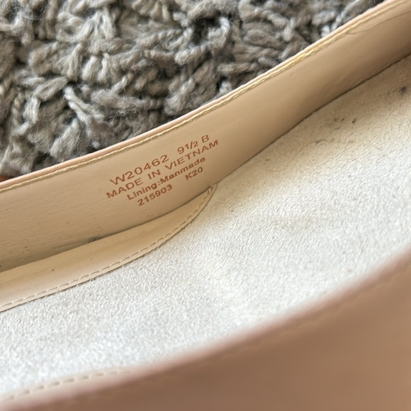 Cole Haan Women's The GO-to Wedge Heel Pump  Nude Beige Size 9.5 - Picture 12 of 14